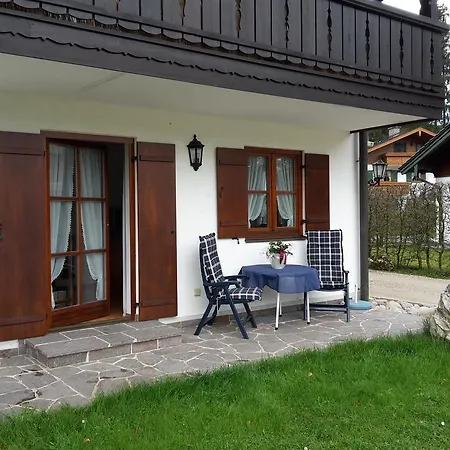 Haus Beim Stein Apartamento *