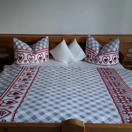 Haus Beim Stein Apartamento