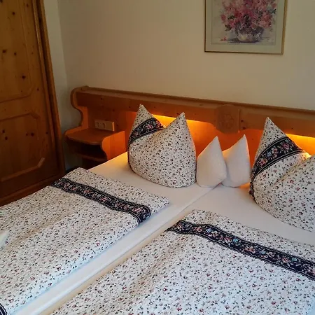 Haus Beim Stein Apartamento
